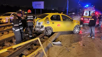 Accident cu taxi în Bucureşti