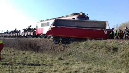 Un tren care transporta echipament militar, implicat într-un accident în Sibiu