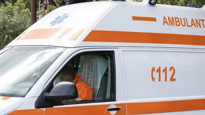Trei poliţişti, răniţi în Bucureşti după ce autospeciala cu care erau în misiune s-a ciocnit cu un autoturism