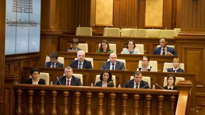 Guvernul Republicii Moldova a căzut. 63 de deputaţi au votat pentru moţiunea de cenzură