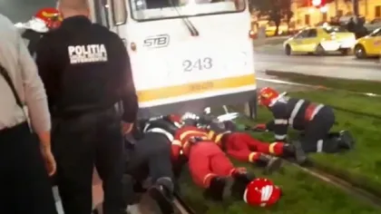 Accident grav în Bucureşti. Un bărbat a fost călcat de tramvai