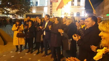 Victoria lui Iohannis, sărbătorită în stradă la Timişoara