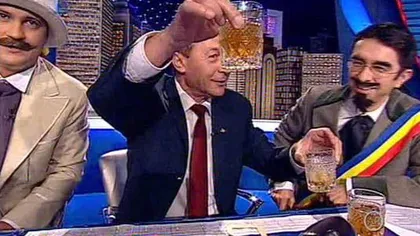Traian Băsescu a dezvăluit care este whisky-ul preferat. Ce a învăţat de la primul comandant