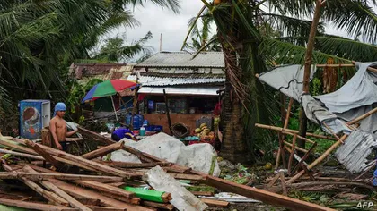 Cel puţin 16 persoane au murit în urma Taifunului Phanfone, în Filipine
