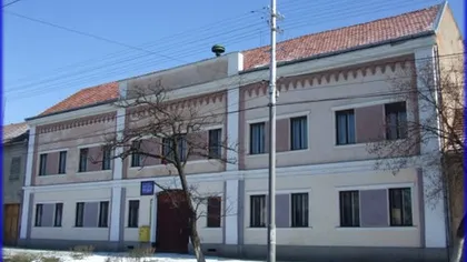 Alţi 18 elevi de la Liceul german din Arad, la spital chiar în prima zi de la redeschiderea şcolii în care s-a făcut dezinsecţie