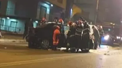 Accident grav la marginea Capitalei, în Fundeni. O maşină s-a răsturnat, iar două persoane au fost transportate la spital