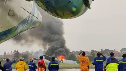 Încă un accident aviatic de amploare. Un avion sud-african s-a prăbuşit pe aeroport VIDEO şi FOTO