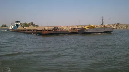 Navigaţia pe Dunăre, blocată din cauza unui naufragiu în zona Insulei Belina. Zeci de nave nu mai pot ajunge la Marea Neagră