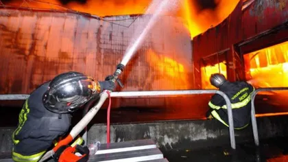 Poveste de suflet. O tânără arsă în explozia unui bloc este susţinută de o victimă a incendiului de la Colectiv FOTO