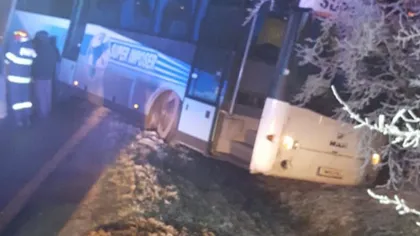 Autobuz cu 50 de elevi, implicat într-un accident în Timiş FOTO