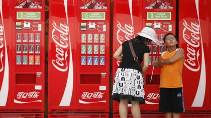 Coca Cola lovită puternic de coronavirus. Producţia este pusă în pericol
