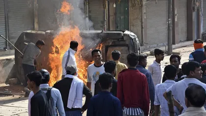 Violenţe în New Delhi, în ziua vizitei lui Donald Trump. Cel puţin 7 morţi şi 150 de răniţi