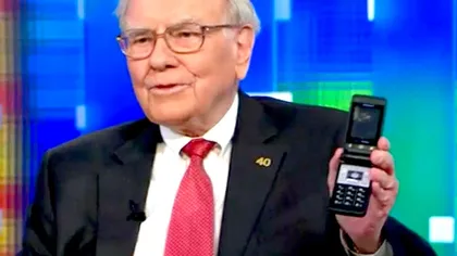 Warren Buffet a renunţat la celebrul său telefon de 25 de dolari