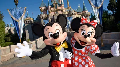 Angajaţii NASA vor lucra de acasă în timp ce Disneyland Paris primeşte încă vizitatori după ce un angajat are coronavirus