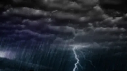 Alertă meteo de fenomene extreme: furtuni, grindină şi vijelii în următoarele ore