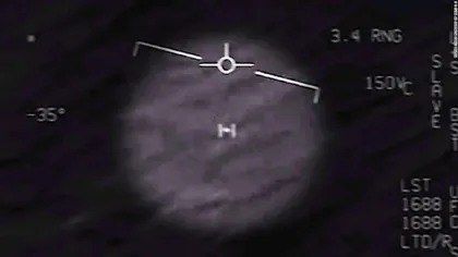 Pentagonul a publicat în premieră imagini ale unui OZN. 