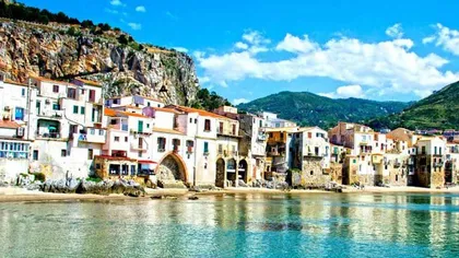 Sicilia plăteşte jumătate din costul biletelor de avion şi o treime din cel al cazării turiştilor care vor vizita insula anul acesta