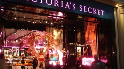 Eşec în tranzacţia prin care L Brands urma să vândă pachetul majoritar la Victoria's Secret. Acţiunile au căzut cu peste 24%