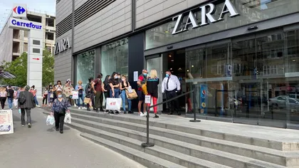Coadă de persoane în faţa magazinului Zara de la Unirea Shopping City. Cum a arătat prima zi fără restricţii