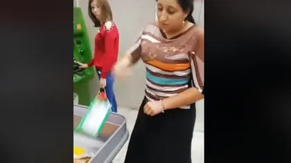 Metoda inedită prin care o doamnă a încercat să fure din magazin. Toate produsele i-au încăput în fustă VIDEO