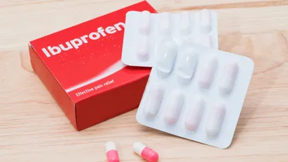 Ibuprofenul, aspirina şi naproxenul pot agrava coronavirusul şi creşte riscul de deces pentru pacienţii spitalizaţi. STUDIU