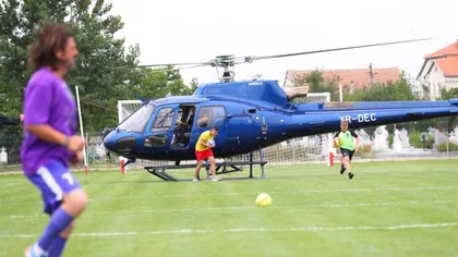 Minge adusă cu elicopterul la inaugurarea unui stadion dintr-o comună timişeană