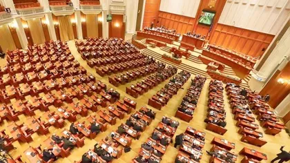 Camera Deputaţilor şi Senatul intră în sesiune extraordinară. Ce proiecte dezbat parlamentarii