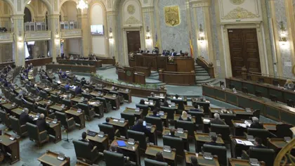 Proiectul de lege privind abilitarea Guvernului de a emite ordonanţe pe perioada vacanţei parlamentare a fost respins în Senat