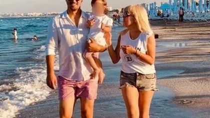 Elena Udrea, la plajă cu logodnicul şi fiica ei. Cum au fost surprinşi cei trei