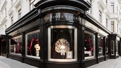 Victoria's Secret la un pas de insolvenţă! Se caută un cumpărător pentru cele 25 de magazine din Anglia!