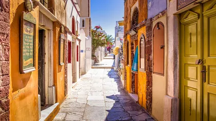 Noi restricţii pentru turiştii care merg în Grecia, după creşterea numărului de infectări