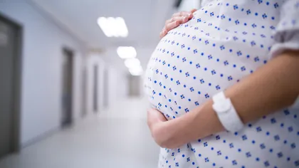 Clipe de coşmar pentru o gravidă după un test fals-pozitiv de covid: 