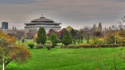 Bucureştenii cer redeschiderea parcului Universităţii Politehnica, închis la începutul pandemiei. Mii de oameni au semnat petiţia