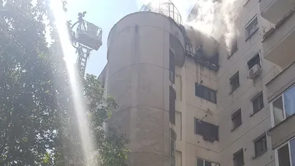 Incendiu puternic în Craiova. Mai multe persoane au fost evacuate