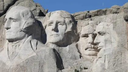 Donald Trump a anunţat că vrea să i se adauge chipul pe monumentul de pe Muntele Rushmore