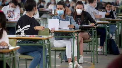 Ministrul Sănătăţii: Toţi elevii, din clasa I până în clasa a XII-a, vor purta mască şi la ore, şi în pauze