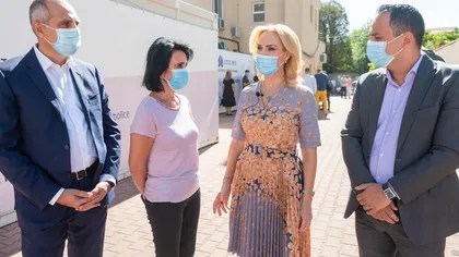 Gabriela Firea: Elevii şi profesorii din Bucureşti, testaţi gratuit de coronavirus
