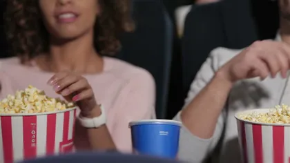 Un sportiv de doar 14 ani a murit după ce a mâncat popcorn la cinema! Ce a descoperit medicul legist la autopsie