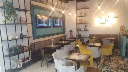Restaurantele şi cafenelele din 16 localităţi din Arad, închise pe fondul numărului mari de cazuri COVID