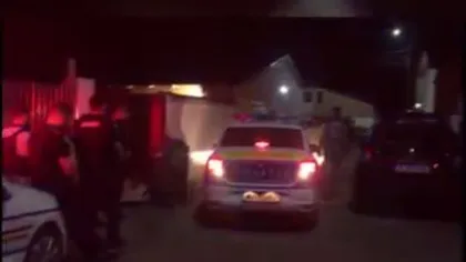 Bătaie cu săbii şi topoare în apropiere de Bucureşti. Şase persoane au fost transportate la spital. Poliţia este în alertă