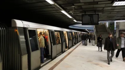 Panică la metrou, o garnitură a luat foc. VIDEO cu momentul exploziei