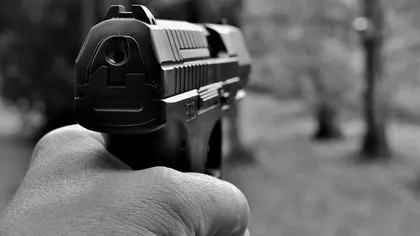 Alertă în Mehedinți! Pistolul din dotare al unui paznic a fost furat, polițiștii îl caută pe făptaș