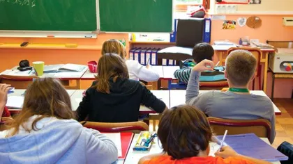 Peste 80 de şcoli din Franţa au fost închise din cauza îmbolnăvirii elevilor cu COVID-19