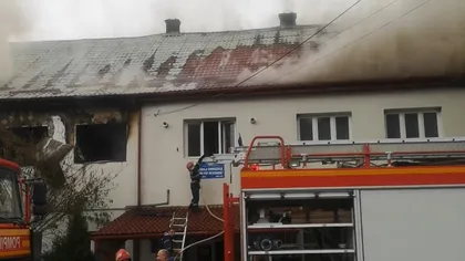 Incendiu la o şcoală din Alba. Pompierii au intervenit şi au evacuat elevii VIDEO