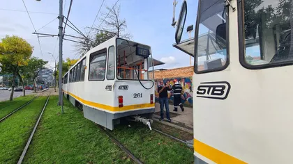 Accident CUMPLIT între două tramvaie în Bucureşti. Patru persoane au fost RĂNITE