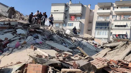 Decese în urma cutremurului de 7 grade. Patru morţi şi 120 de răniţi în Turcia