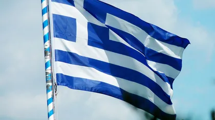 Grecia a decis! Lockdown parţial, începând de marţi