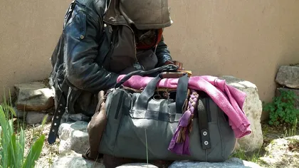 Gest incredibil! Un român fără adăpost şi-a donat toţi banii către sinistraţi