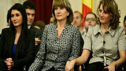 Ce pensie are Maria Băsescu. Soţia fostului preşedinte al României încasează lunar o sumă la care nu se aşteaptă nimeni