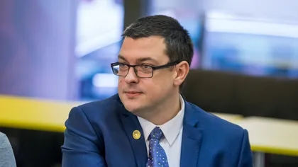 Ovidiu Raeţchi a depus la Senat un proiect de lege privind parteneriatul de viaţă: 